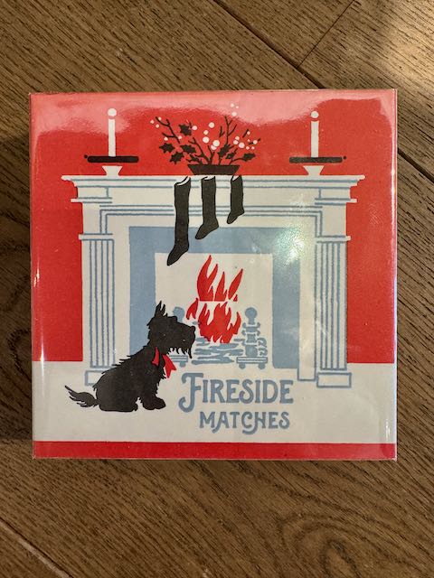 Archivist | Lucifers | kerst fireplace